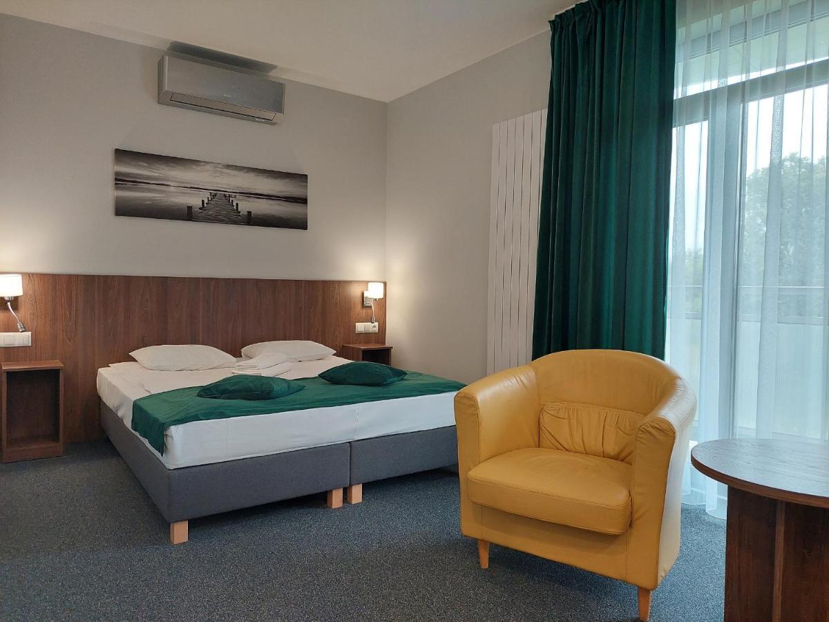 Eurohotel Baniocha ภายนอก รูปภาพ