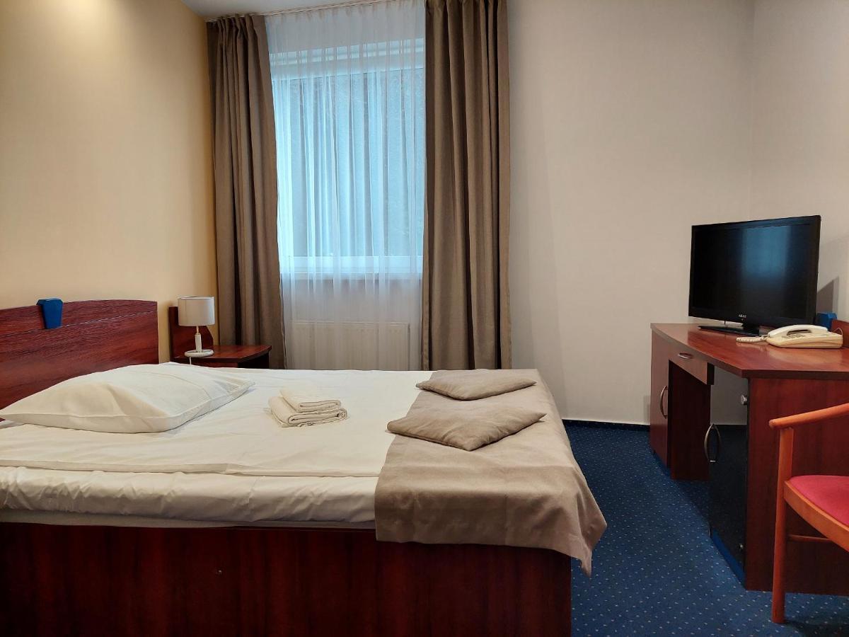 Eurohotel Baniocha ภายนอก รูปภาพ